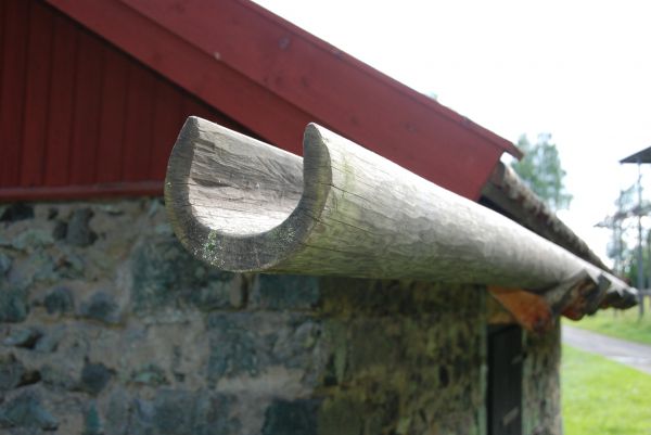 Wooden Gutter Repair in Woodbridge